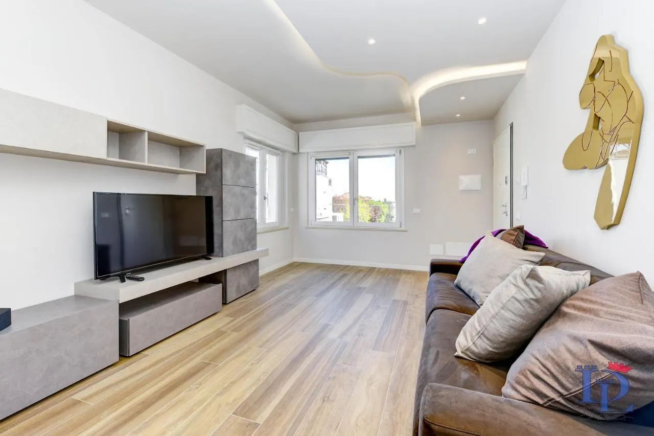 Desenzanoloft Official Partner Marriott Homes & Villas - Cappuccino Apartment Desenzano del Garda