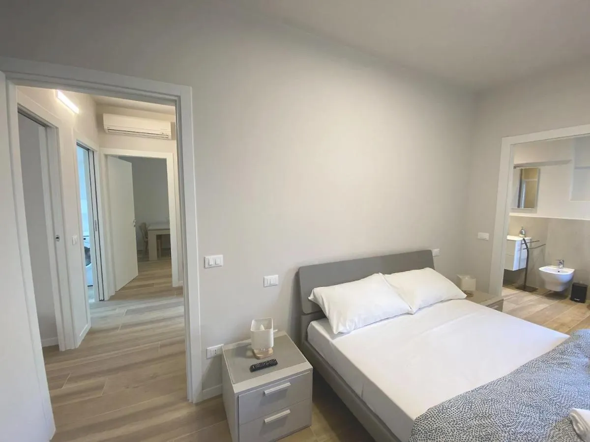 Desenzanoloft Official Partner Marriott Homes & Villas - Cappuccino Apartment Desenzano del Garda 0*,